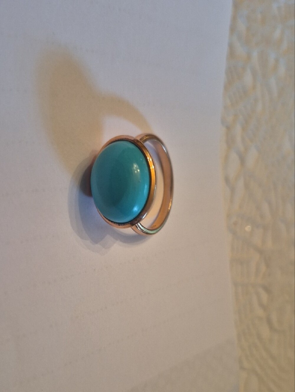 Turquoise Cabochon Ring in Rose Gold Setting. Size 8.5 - Picture 3 of 7